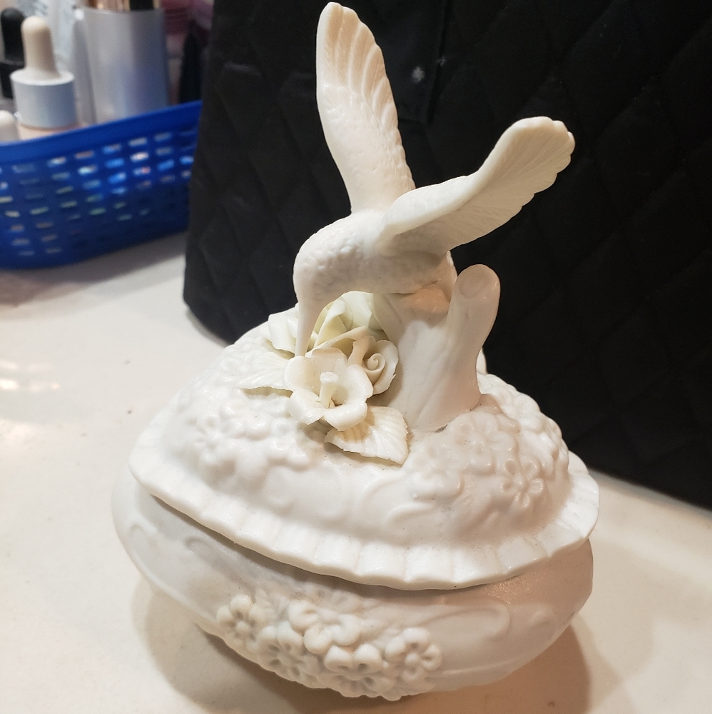 Hummingbird Trinket Box - Picture 3 of 6